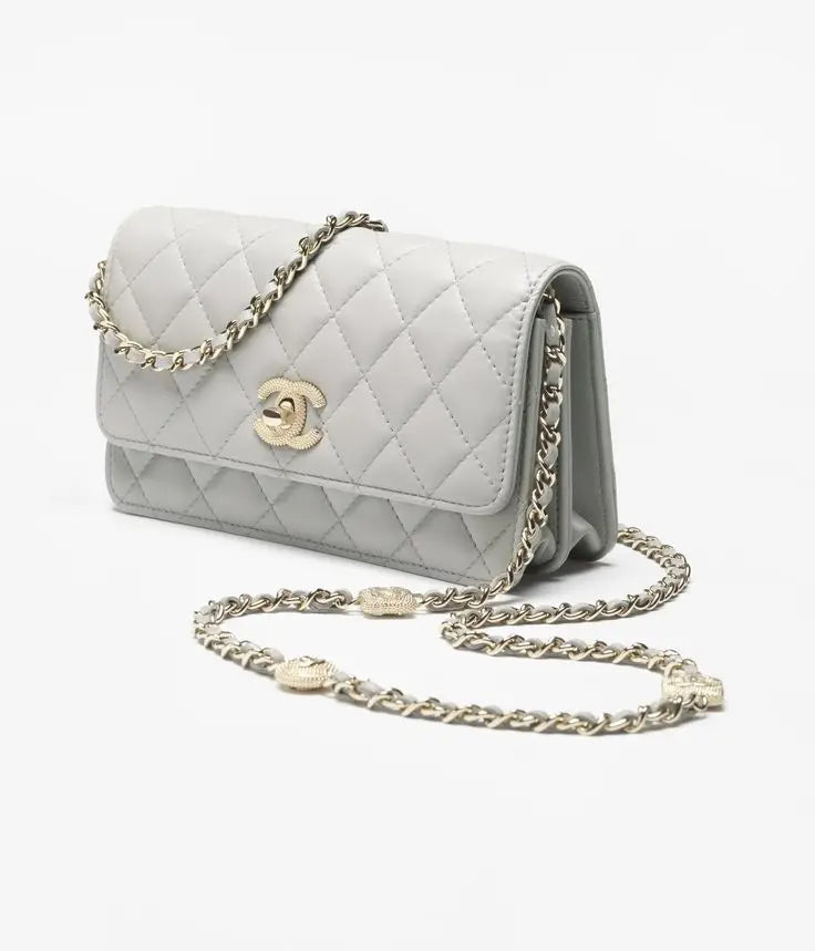 Chanel Classic Flap Bag |Black Quilted Lambskin with Gold-Tone Hardware Glammy